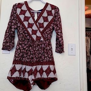 Burgundy long sleeve romper shorts size Large